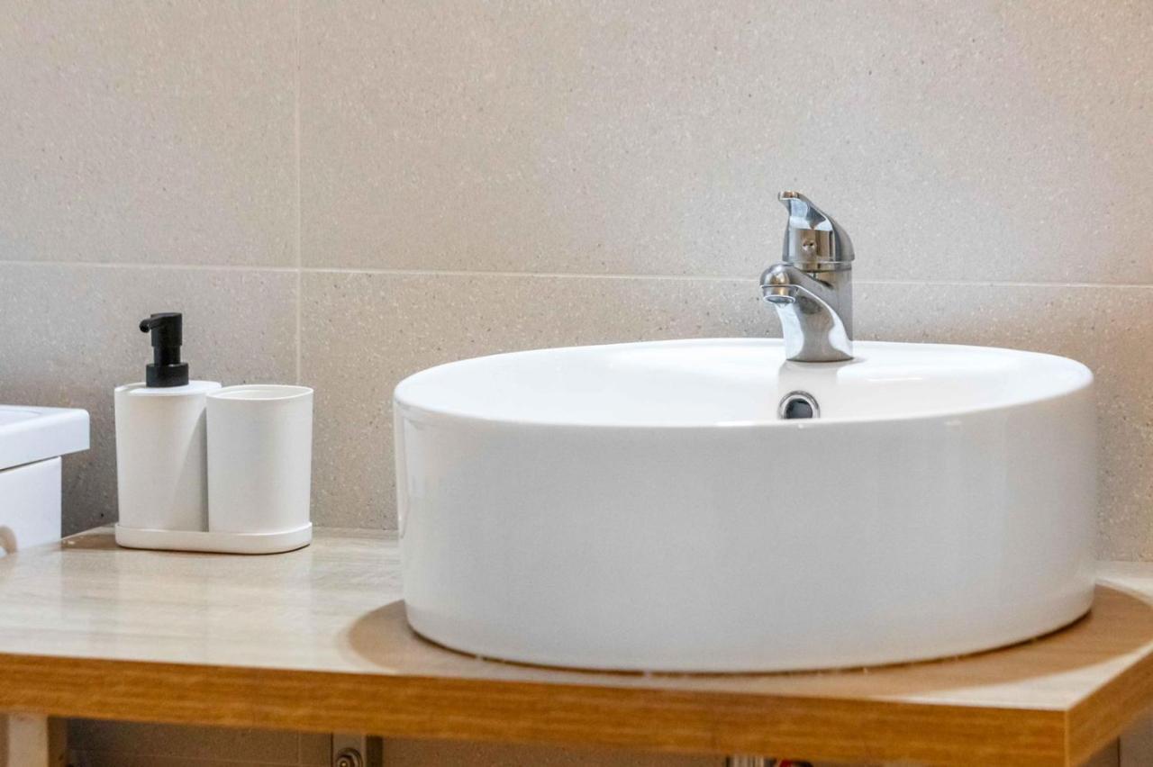 Loft Porta Romana - Cozy Apartment & Wi-Fi Milan Bagian luar foto