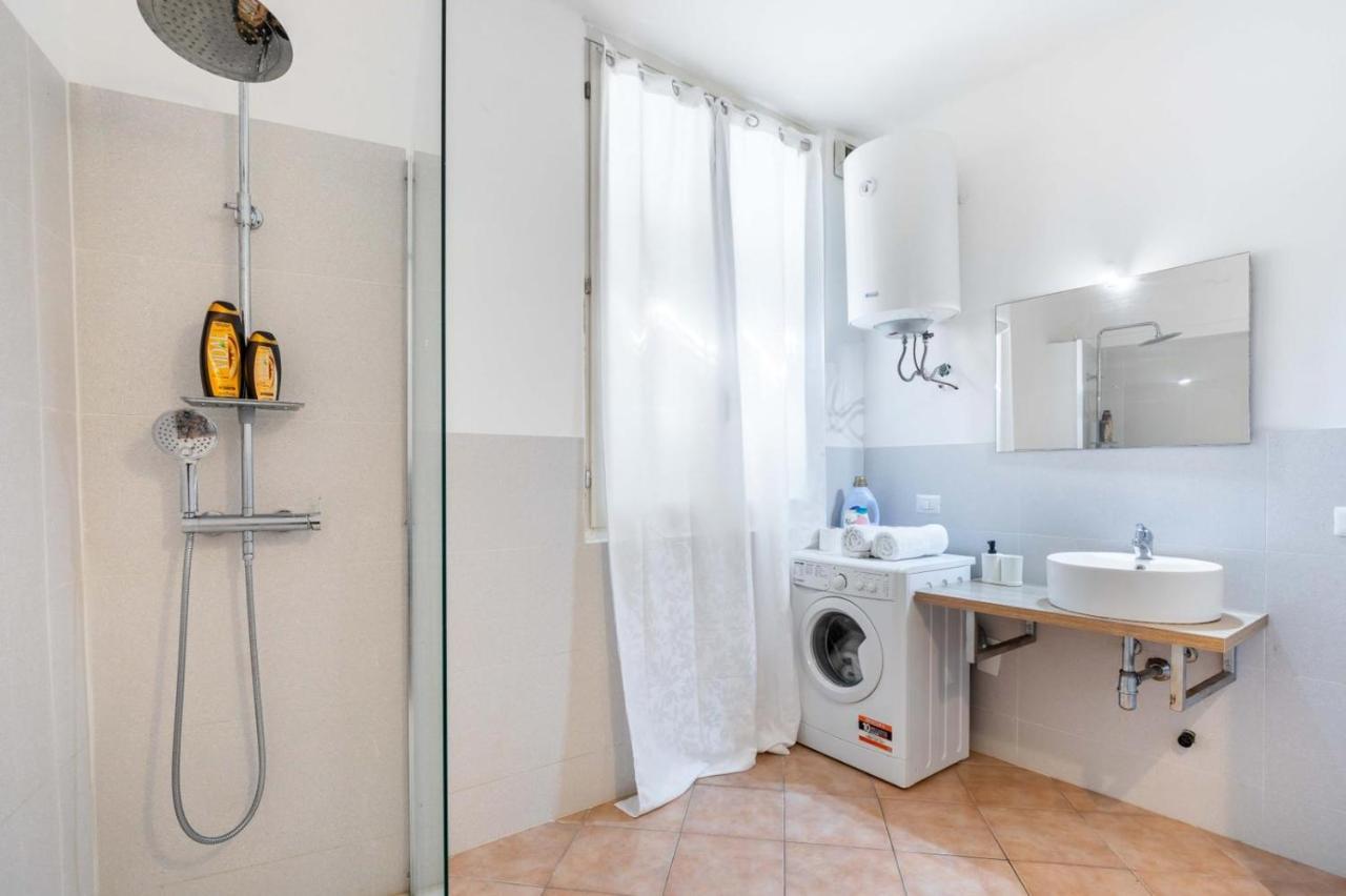 Loft Porta Romana - Cozy Apartment & Wi-Fi Milan Bagian luar foto
