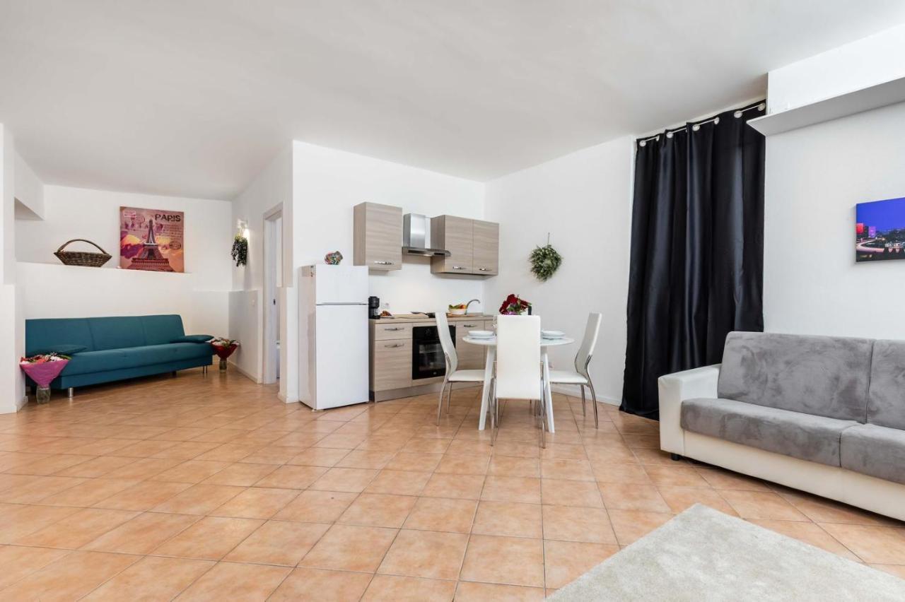 Loft Porta Romana - Cozy Apartment & Wi-Fi Milan Bagian luar foto